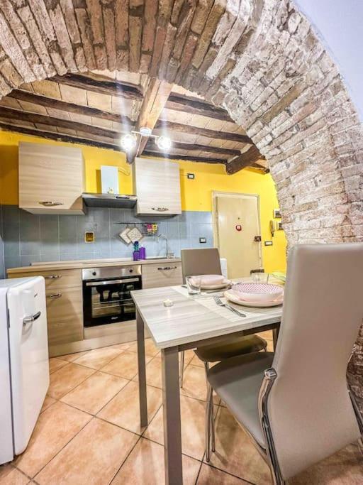 Centro Storico La Casa Di Pietra